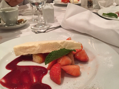 Korschenbroich餐馆和美食-Im Rittergut Birkhof