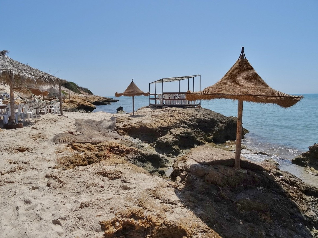 Aousja餐馆和美食-Capitaine el Bounta