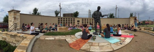 Buddy Holly Statue and West Texas Walk of Fame景点图片