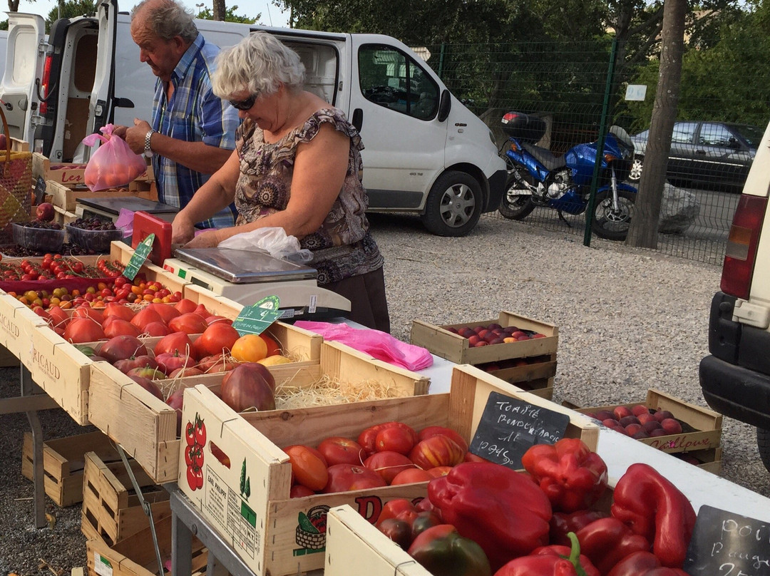 Marche Agricole de Velleron-Velleron必去景点