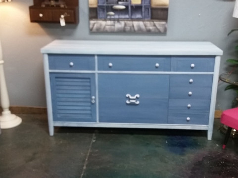 The Painted Peacock-Auburn必去景点