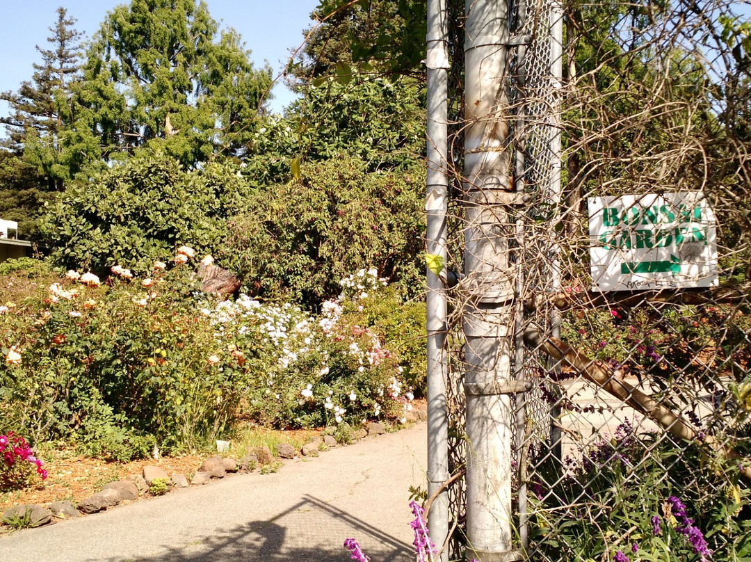 Lakeside Park and Garden Center景点图片