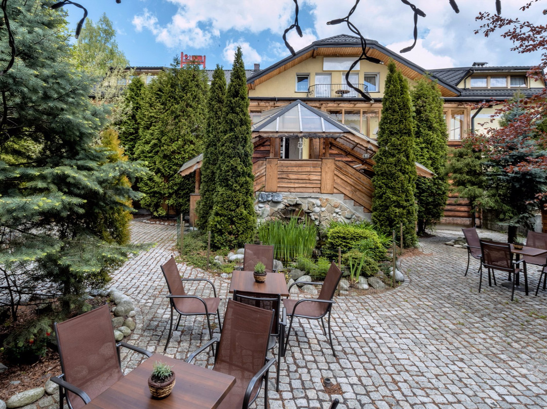 Wilkowice酒店住宿-Pensjonat Karczma Beskidzka