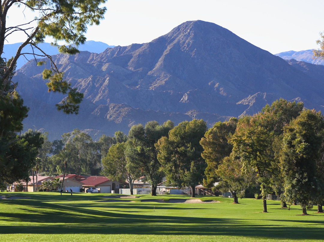 Palm Desert Country Club-棕榈沙漠必去景点