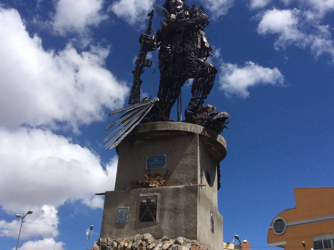 Ernesto Che Guevara Statue-El Alto必去景点