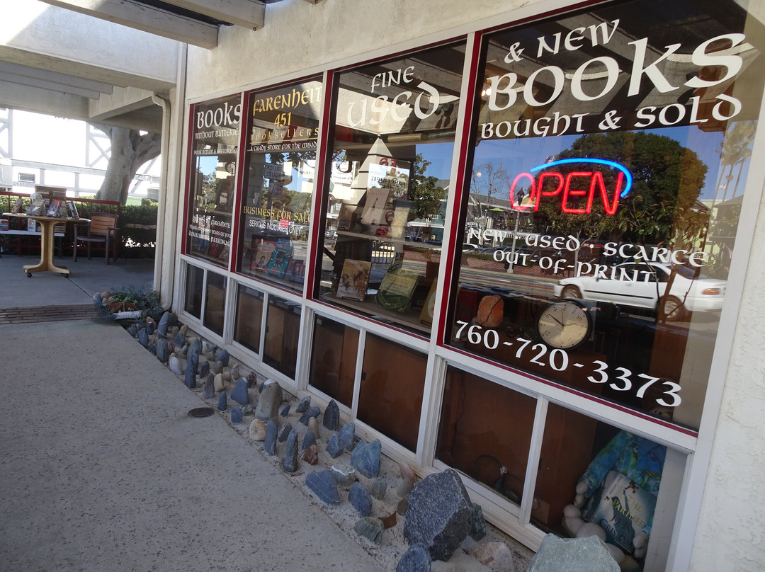 Farenheit 451 Bookstore-卡尔斯巴德必去景点