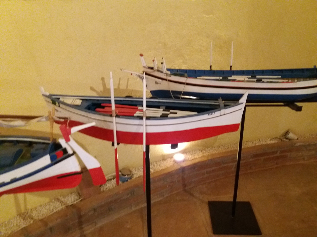 Torre de la Bateria de la Cala de Mijas-卡拉德米哈斯必去景点