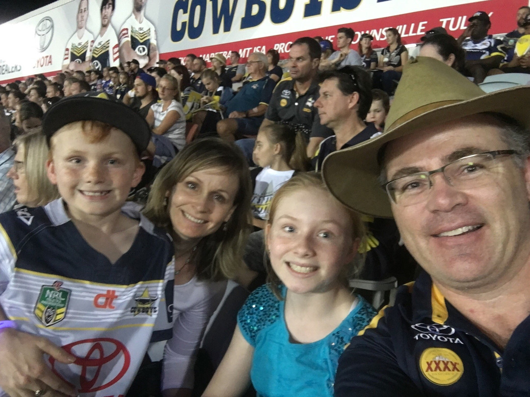 1300SMILES Stadium-汤斯维尔必去景点