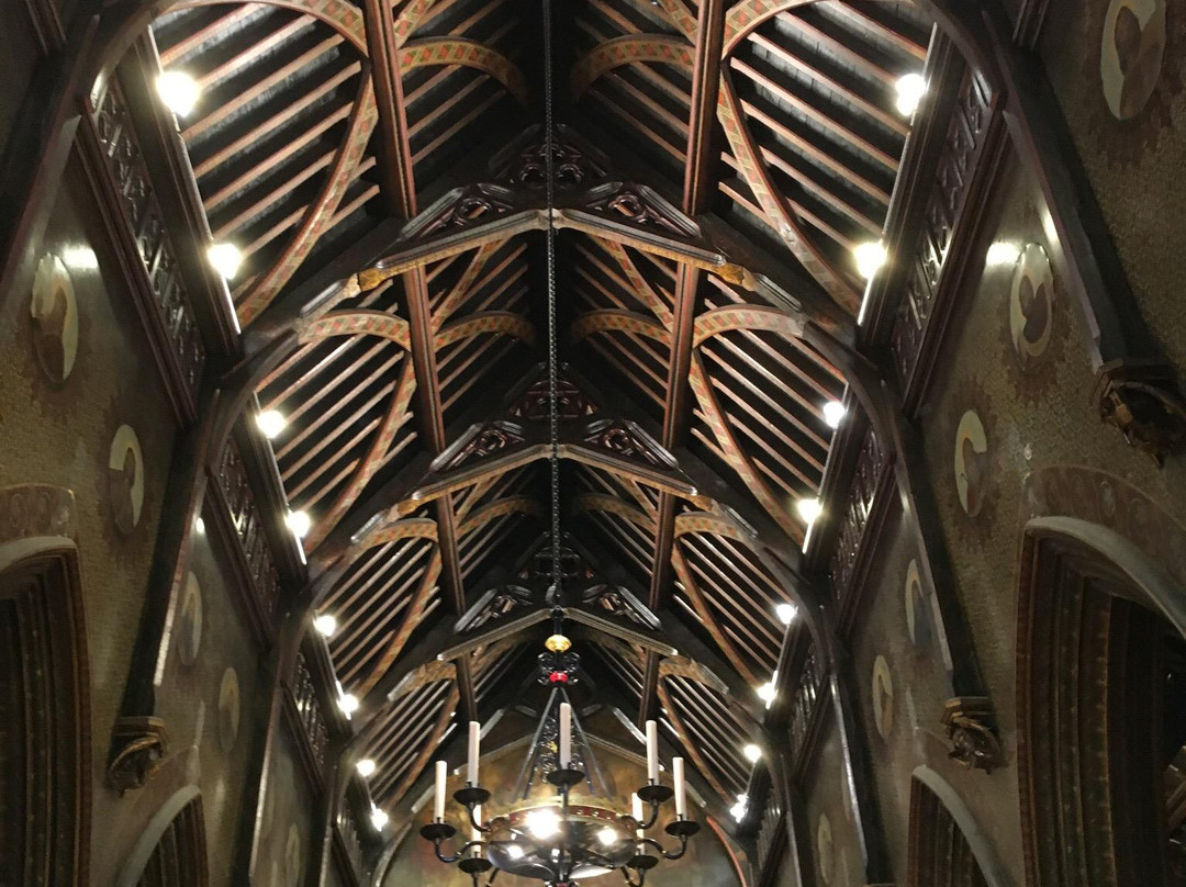 St Giles Catholic Church景点图片