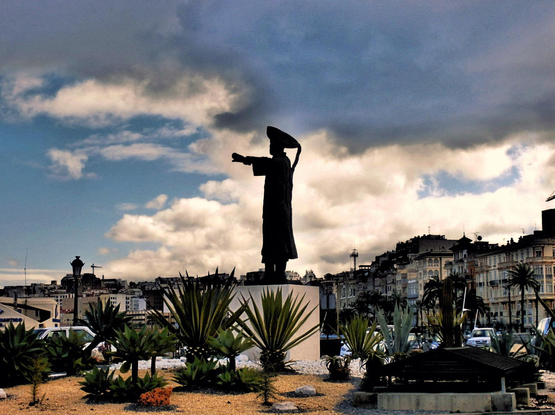Escultura de Enrique el Navegante-Ceuta必去景点