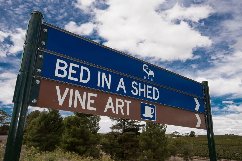 Vine Art Studio, Gallery & Therapeutic Massage景点图片