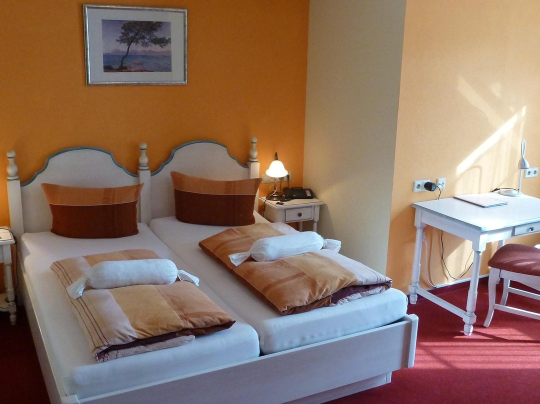 Cross-Country-Hotel Hirsch主图