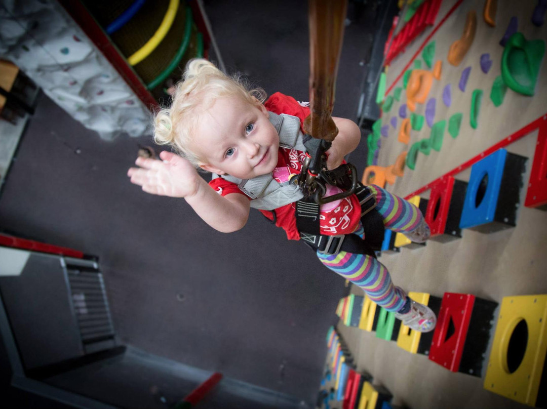 Bayside Rock Climbing景点图片