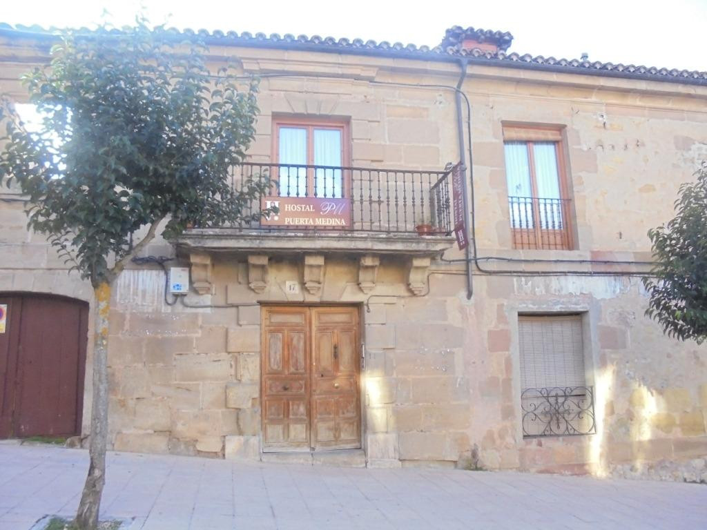 Hostal Puerta Medina
