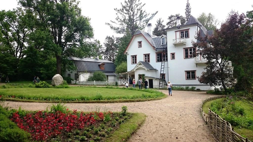 Polenov Residence State Museum景点图片
