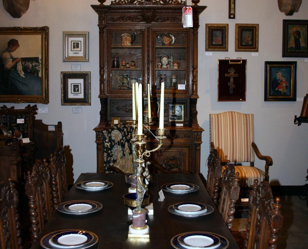 Larry Jackson Fine Art & Antiques-弗雷德里克斯堡必去景点