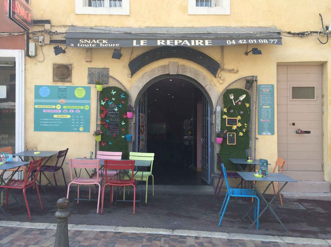 Le Repaire