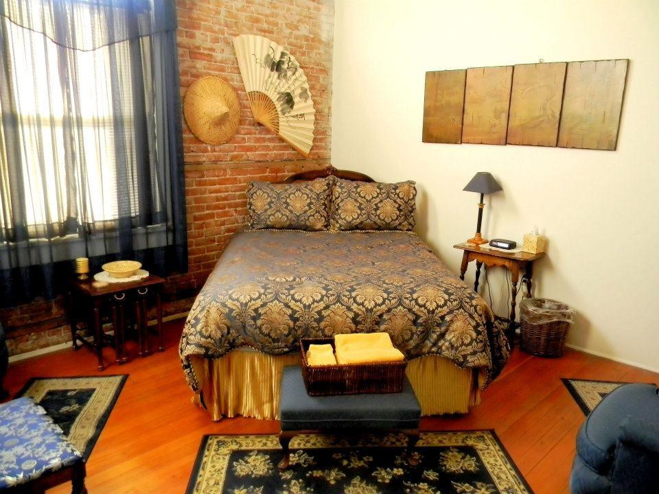 Working Girls Hotel主图