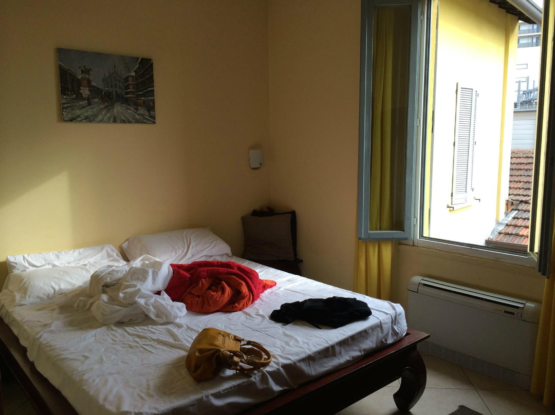 拉寇特德尔26酒店主图