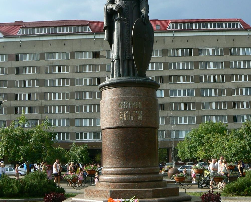 Monument to Saint Equal-to-the-Apostles Princess Olga-普斯科夫必去景点