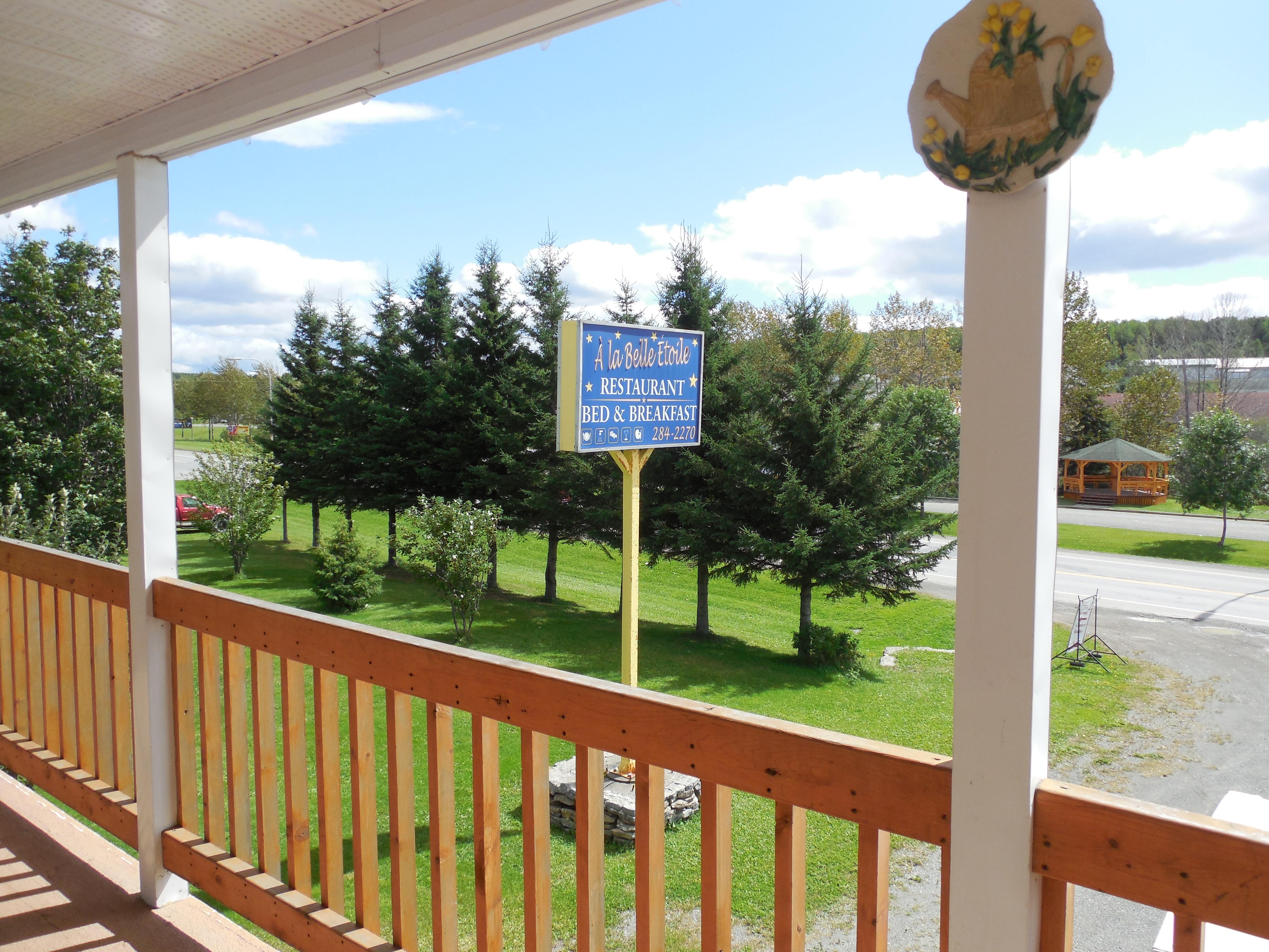 A La Belle Etoile-官方