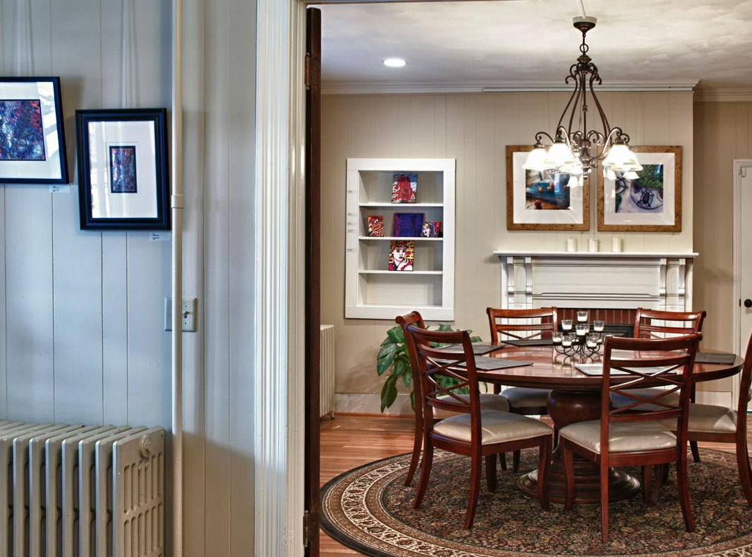 The Artful Lawyer, A Fine Gallery Inc.-布莱克斯堡必去景点