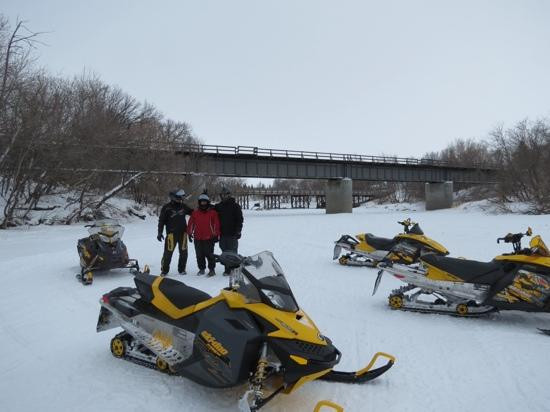 SnowMuch Fun Rentals & Tours-温尼伯必去景点