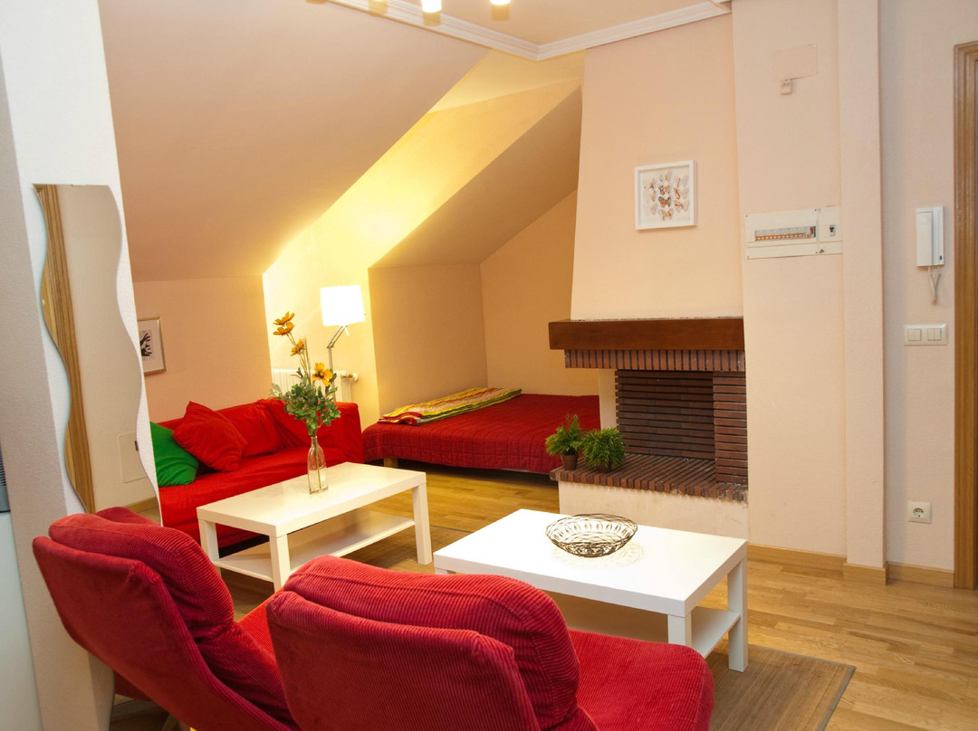 阿方索十三世公寓酒店主图