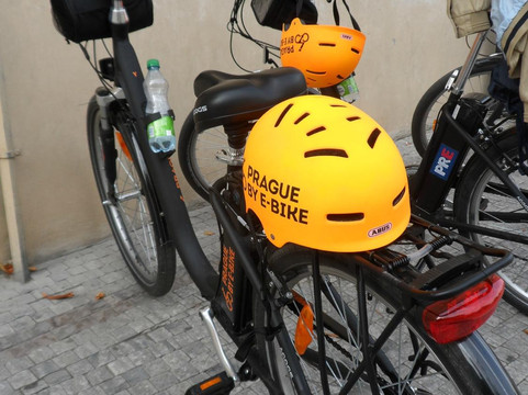 Prague By E-Bike-布拉格必去景点