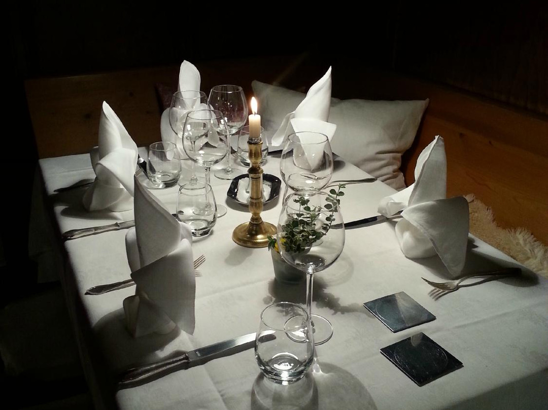 Tarasp餐馆和美食-Avrona