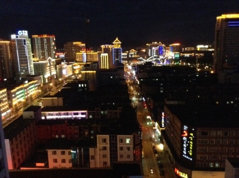 第5街商务宾馆-客卧