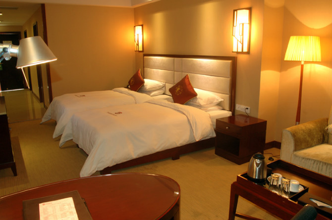 天尊国际大酒店主图