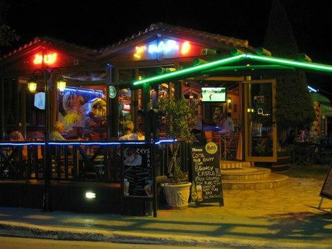 Zeus Bar-Alykanas必去景点