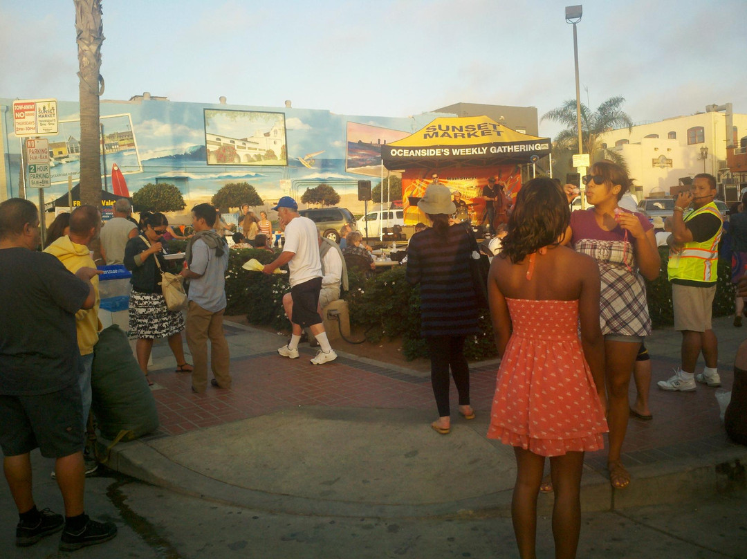 Oceanside Farmer's Market-欧申赛德必去景点