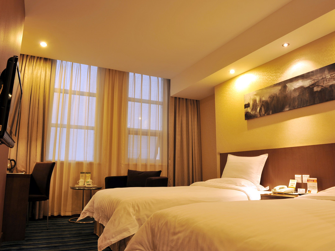 六安7+1商务酒店梅山路店主图