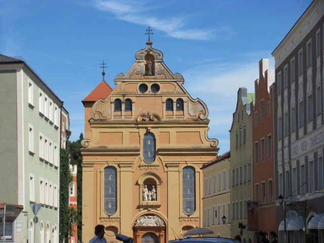 Studienkirche St. Joseph景点图片