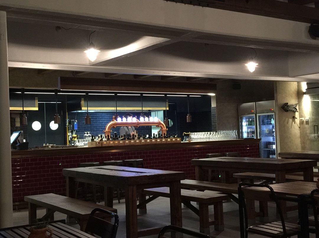 拉巴克餐馆和美食-Craft Beer & Grill