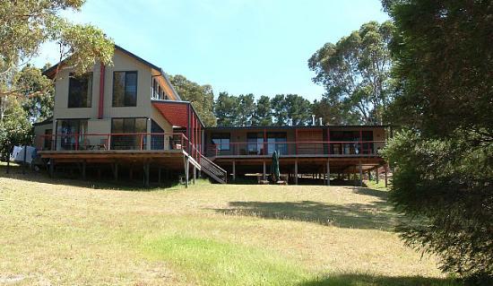 Lake Gallery Bed and Breakfast-泳池