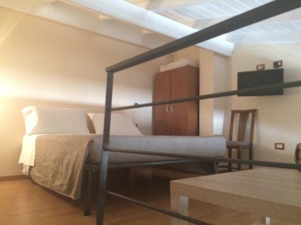 Capittal Rooms-官方