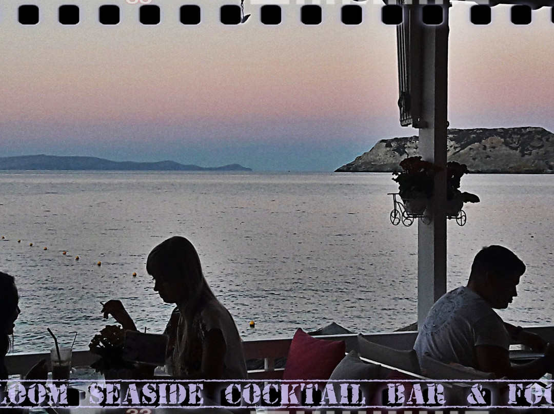 Agia Pelagia Beach景点图片