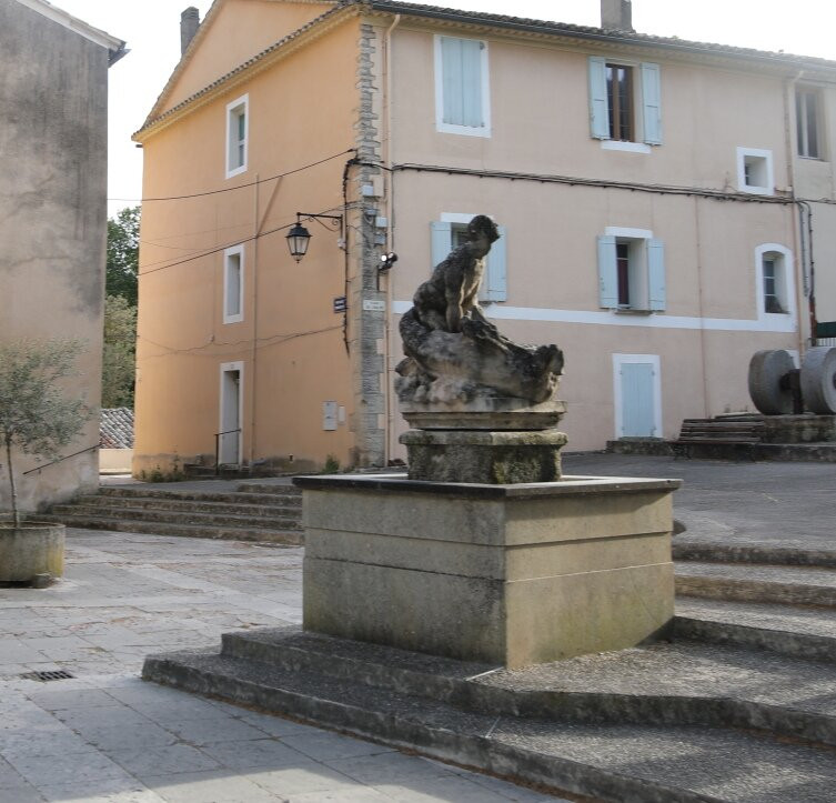 Statue de Saint-Véran景点图片