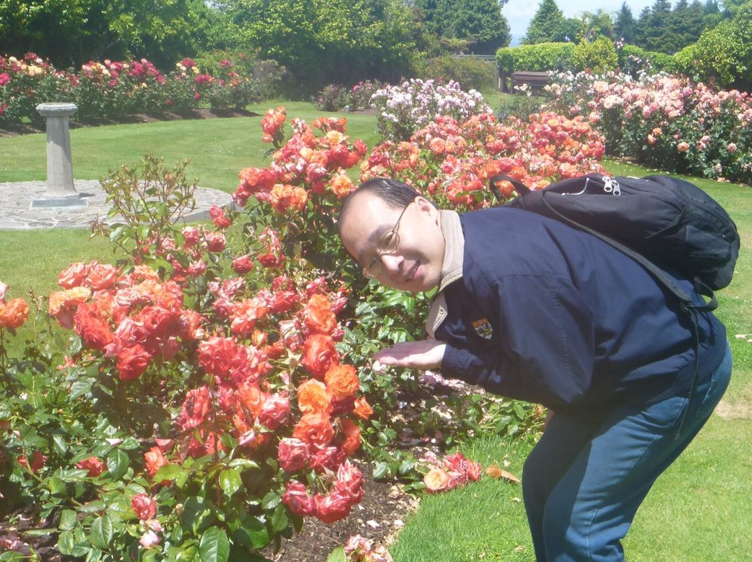 Joan Williamson Rose Garden景点图片