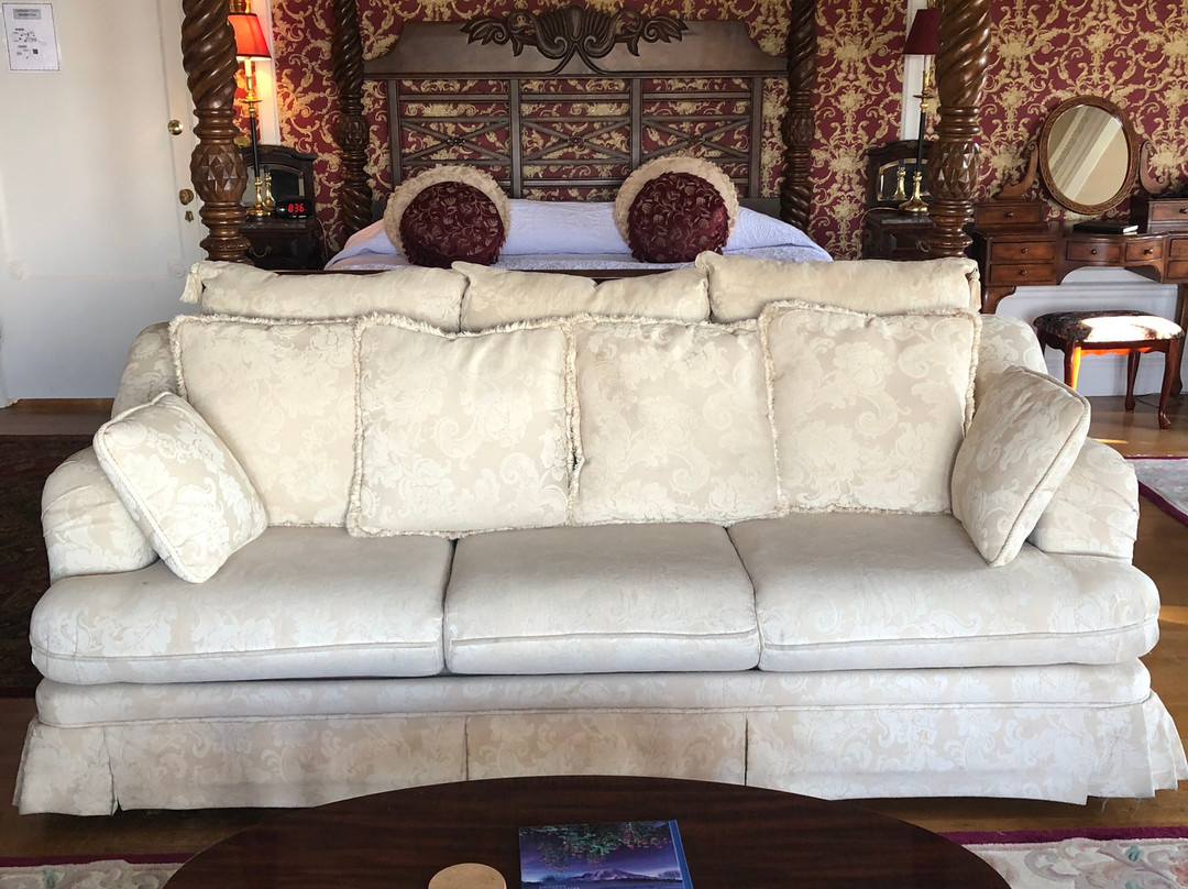 Thornewood Castle主图