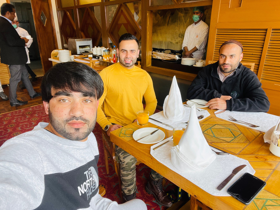 Hikal Guest House & Restaurant主图