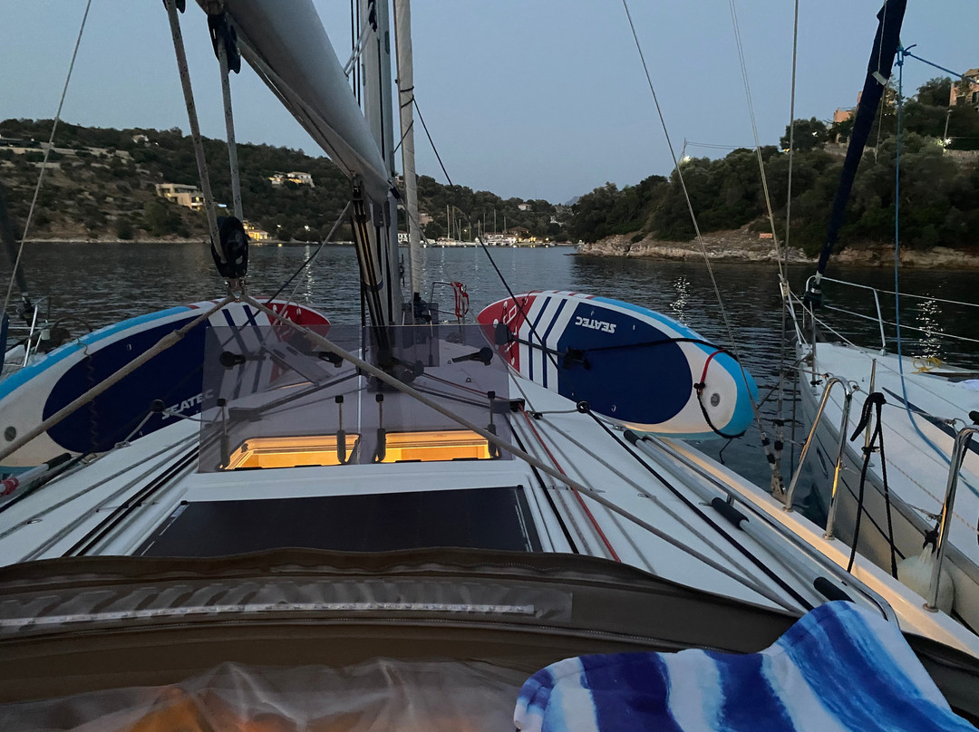 Nisos Yacht Charter景点图片