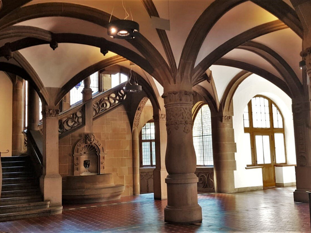 Old Town Hall景点图片