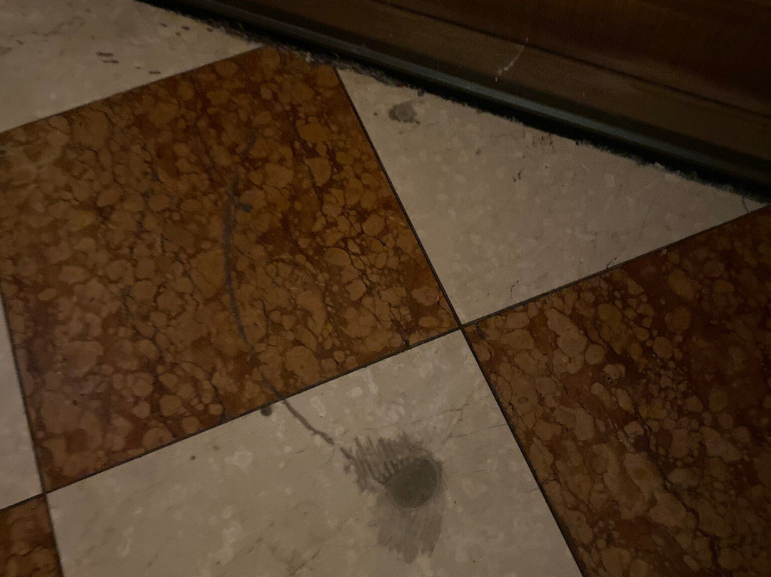 曼坦那酒店主图