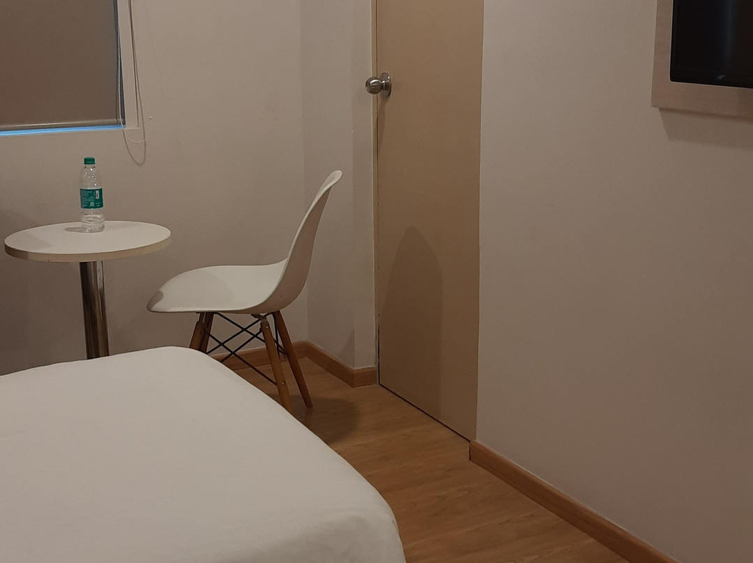 普那金格酒店主图