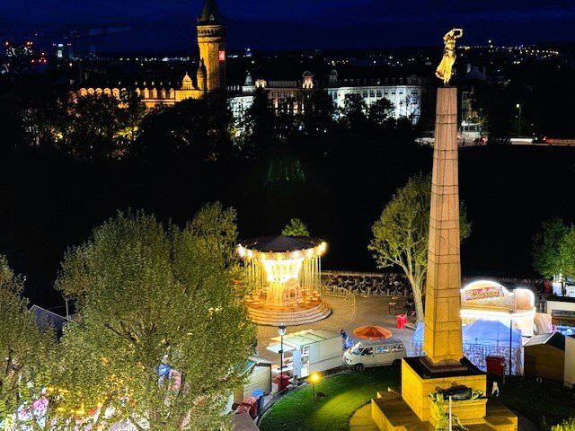 克拉瓦兹大酒店主图