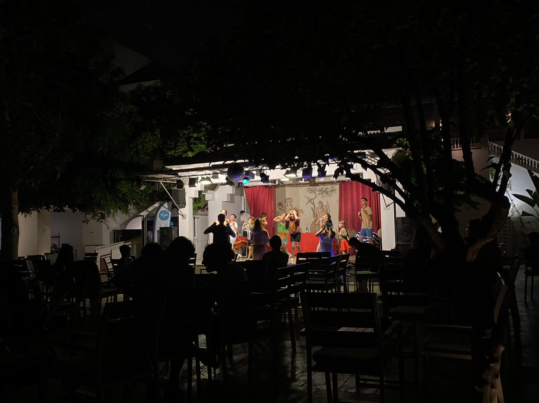 The Orangers Beach Resort & Bungalows主图